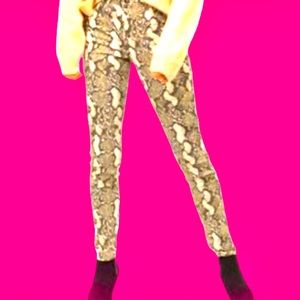 Snakeskin print stretch jean size 12 worn 2x